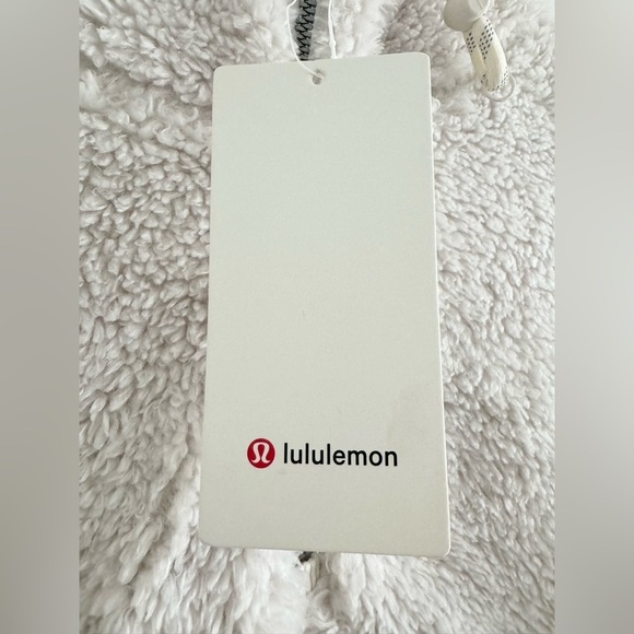Lululemon Textured Fleece Half Zip - Picture 8 of 16